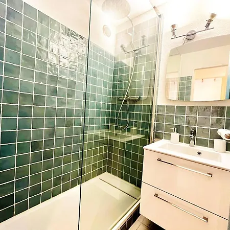 Studio, Acces Direct - 4 Pers. Apartment Le Lavandou